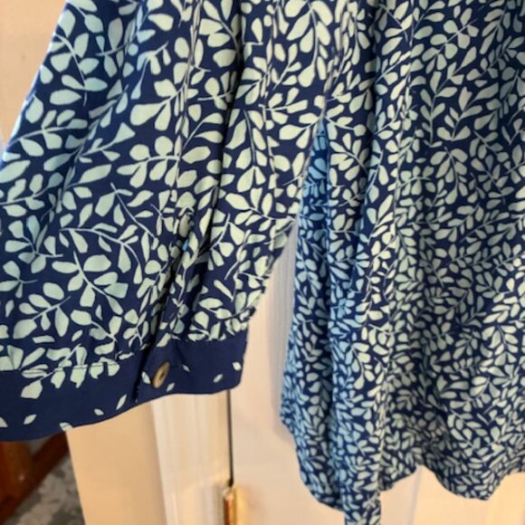 J Jill Women's Plus Blue Floral Flowy Elbow length sleeve Top Blouse Size 3X - Picture 3 of 8